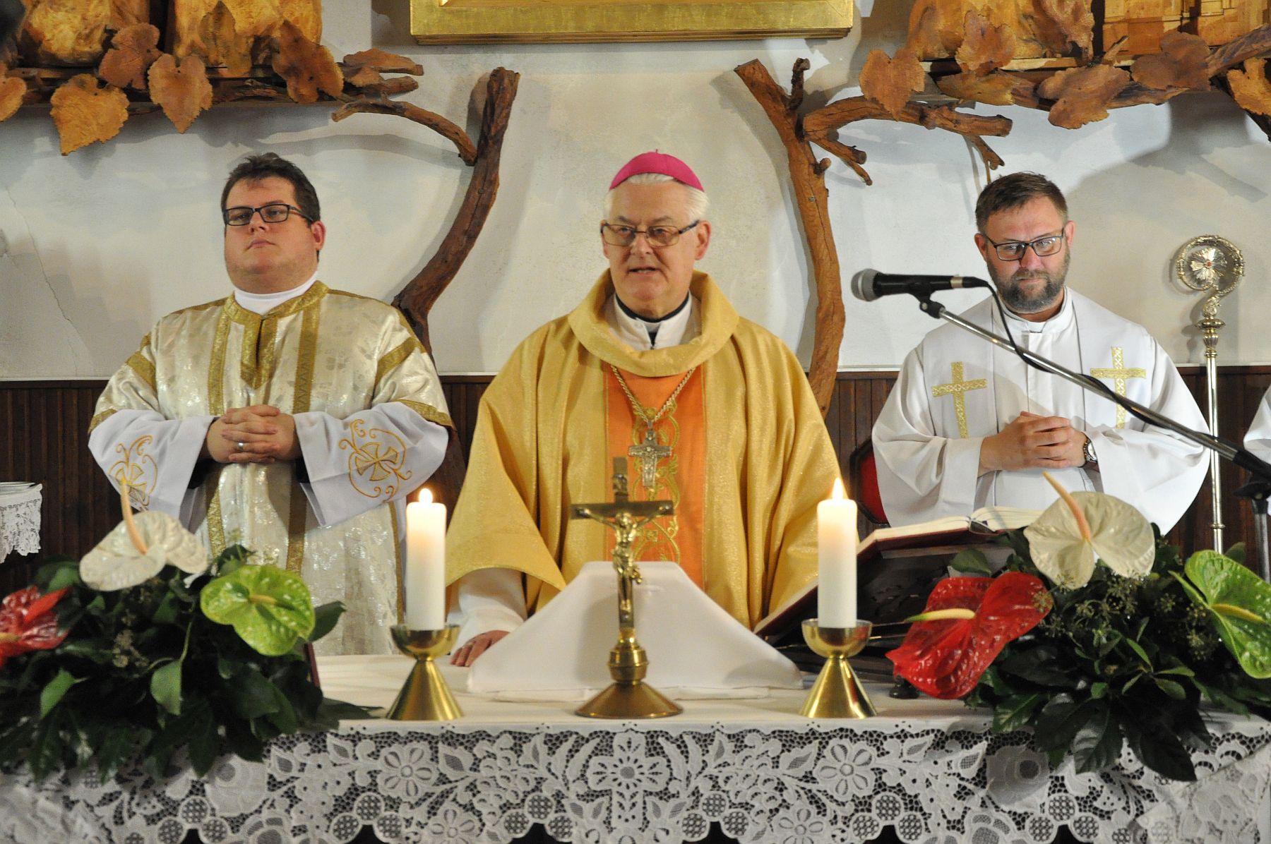 Püspöki mise az öreghegyi templom búcsúnapján